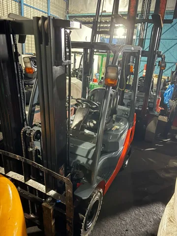 Forklift Toyota 8FD15 — foto galeri